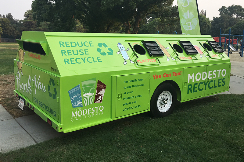 Green recycling trailer