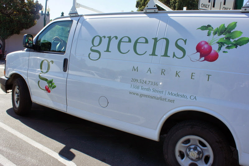Greens labeled van